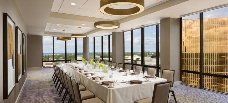 希尔顿逸林酒店达拉斯-坎贝尔中心(DoubleTree by Hilton Dallas-Campbell Centre)图片