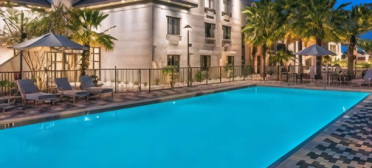 盖恩斯维尔希尔顿逸林酒店(Doubletree Gainesville)图片