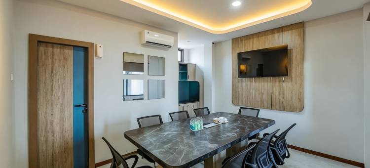 Front One Budget Hotel Tirtonadi Solo图片