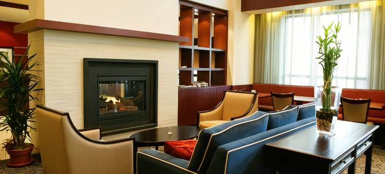 魁北克拉瓦尔希尔顿欢朋套房酒店(Hampton Inn & Suites by Hilton Laval)图片