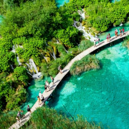 克罗地亚+波黑+匈牙利9日8晚跟团游