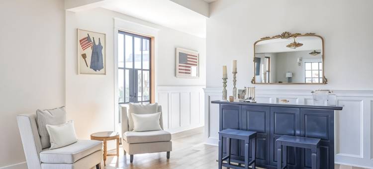 鸡舍(The Hen Houses)图片