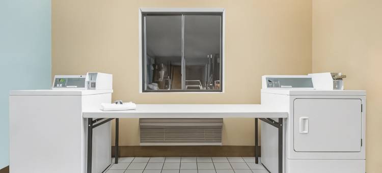 韦克尼速8酒店(Super 8 by Wyndham Wakeeney)图片