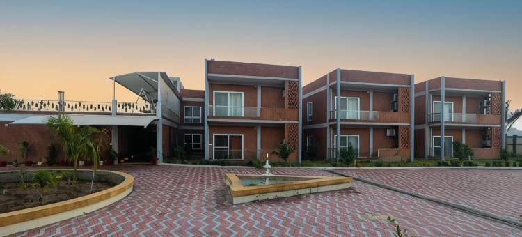 旁遮普拉杰普拉因博克斯农场住宿酒店(InnBox Farmstay - Rajpura Punjab)图片