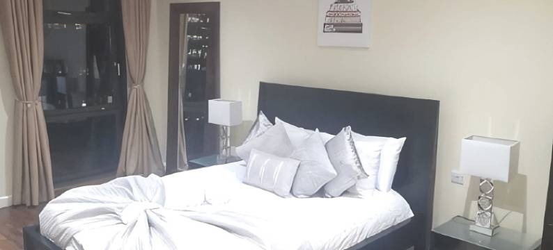 惊艳的河边2床位租赁在金丝雀码头(Ravishing Riverside 2-Bed Rental in Canary Wharf)图片