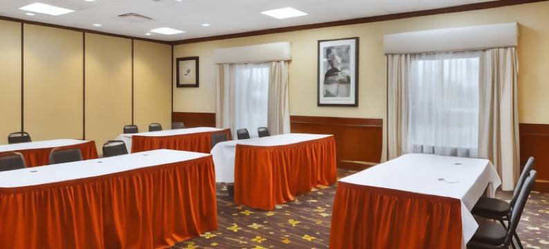 底特律绍斯盖特欢朋酒店(Hampton Inn Detroit/Southgate)图片