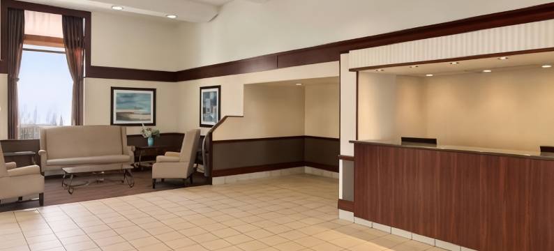 埃德蒙顿南Travelodge by Wyndham酒店(Travelodge by Wyndham Edmonton South)图片