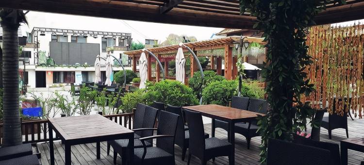 乐雪草堂温泉酒店(鞍山千山风景区店)图片