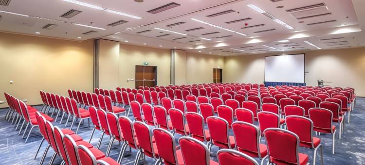 布拉格机场万怡酒店(Courtyard by Marriott Prague Airport)图片