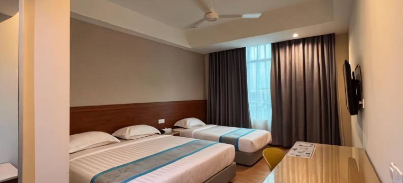 伊纳南TD首都酒店(TD Capital Hotel)图片