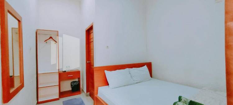 卡利达米特拉红门酒店-靠近沃诺萨里阿伦阿伦(Calida Hotel Mitra RedDoorz Near Alun Alun Wonosari)图片