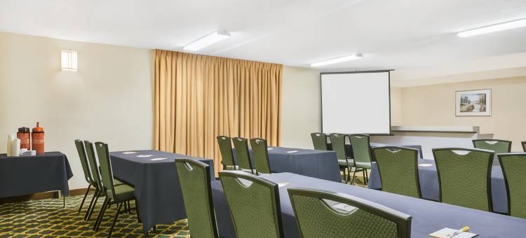 印第安纳波利斯戴斯酒店-69号州际公路旁(Days Inn by Wyndham Indianapolis Northeast)图片