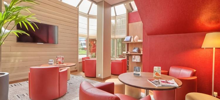 巴黎西部楠泰尔拉德芳斯康铂酒店(Campanile Paris Ouest - Nanterre - la DÉFENSE)图片