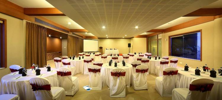 乌代套房花园酒店(Uday Suites - the Airport Hotel)图片