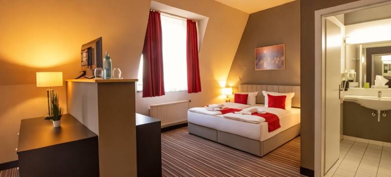 勃兰登堡河畔哈维尔湖酒店(Seehotel Brandenburg an der Havel)图片