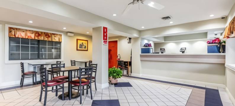 伊康旅馆(Econo Lodge)图片