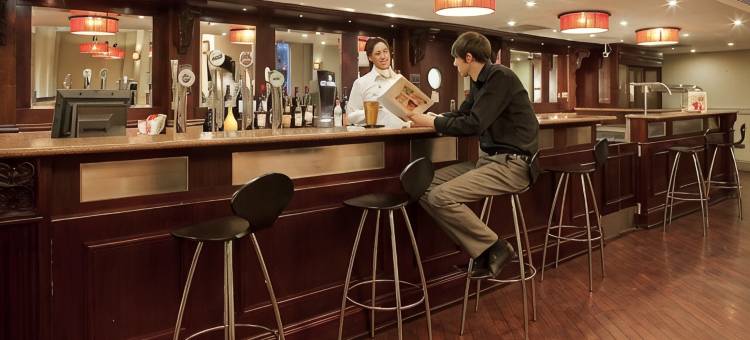 利兹中心马尔堡街宜必思酒店(Ibis Leeds Centre Marlborough Street)图片