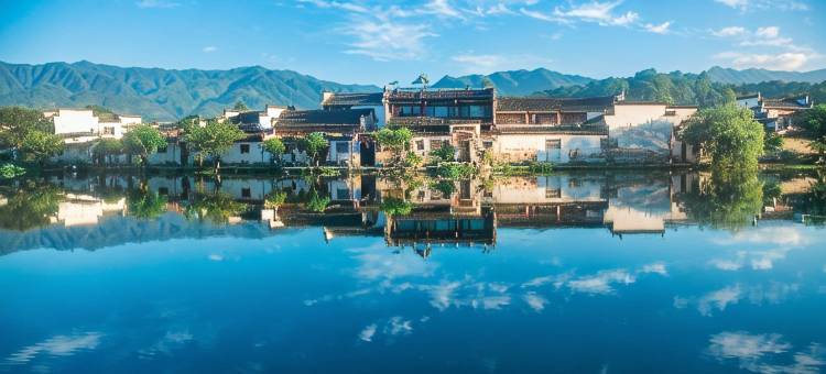 宏村芝兰幽梦倚湖景观民宿(宏村景区店)图片