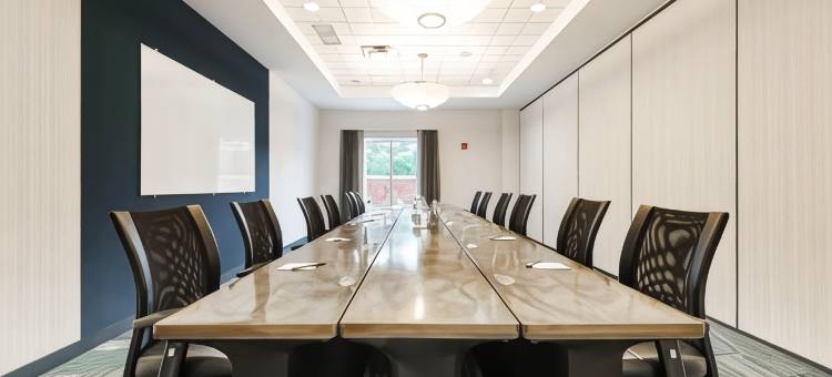 夏洛特诺曼湖/莫尔斯威尔 SpringHill Suites 酒店(SpringHill Suites Charlotte Lake Norman/Mooresville)图片