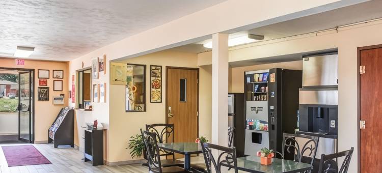 兰辛-莱文沃思伊克诺旅馆(Econo Lodge Lansing - Leavenworth)图片
