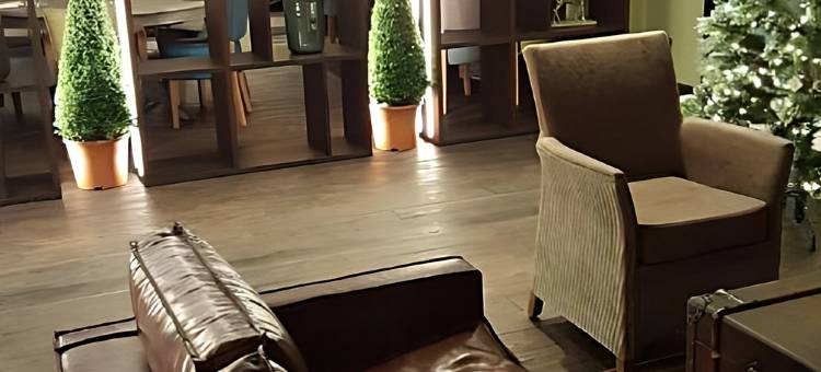 斯顿克罗斯庄园酒店(Stonecross Manor Hotel)图片