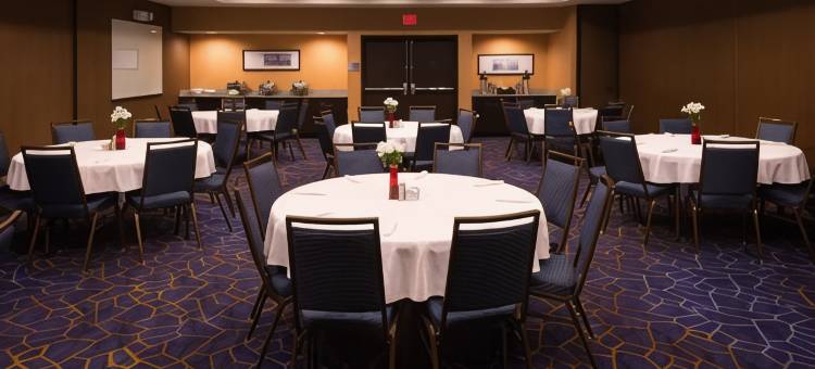 温泉城万怡酒店(Courtyard Hot Springs)图片