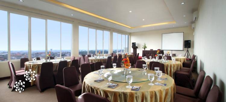 北加浪岸纳米拉回教酒店(Hotel Namira Syariah Pekalongan)图片