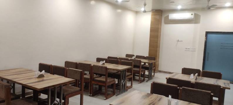 斯里希亚姆国际酒店(Hotel Shree Shyam International)图片