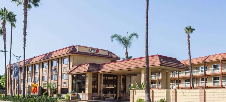 阿纳海姆迪士尼乐园大道速 8 酒店(Super 8 by Wyndham Anaheim/Disneyland Drive)图片