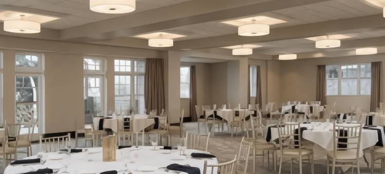 乔治湖万怡酒店(Courtyard Lake George)图片