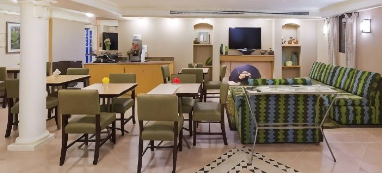 维多利亚拉昆塔温德姆酒店(La Quinta Inn by Wyndham Victoria)图片