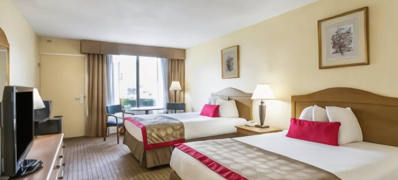 霍马华美达酒店(Ramada by Wyndham Houma)图片