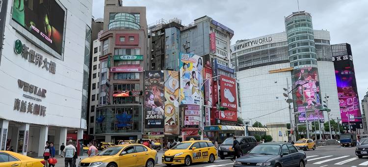 台北夜光商旅图片