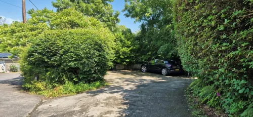 PRIVATE ROOM WITH OWN ENTRANCE IN COTTAGE DOWN A QUIET LEAFY LANE. EASY PARKING - Country Houses