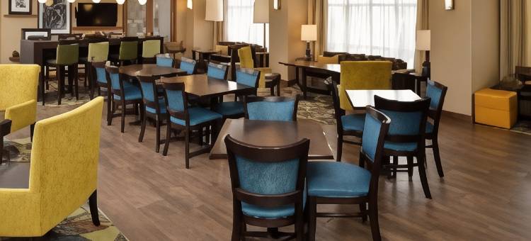 希尔顿欢朋酒店-石泉(Hampton Inn Rock Springs)图片