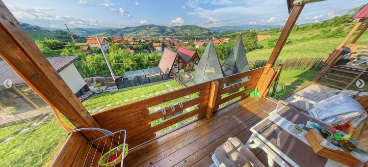 波斯尼亚金字塔豪华帐篷住宿(Bosnian Pyramid Glamping)图片