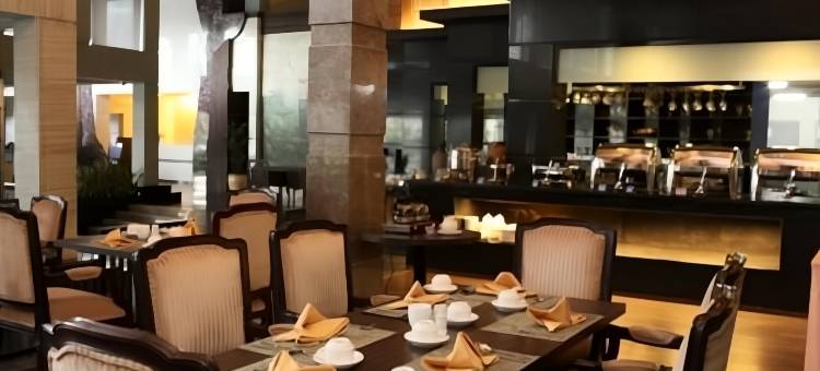 图隆阿贡皇冠维多利亚大酒店(Crown Victoria Hotel Tulungagung)图片