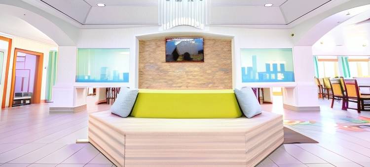 贝斯特韦斯特优质基西米 - 布埃纳文图拉湖南方优质套房酒店(Best Western Plus Kissimmee-Lake Buena Vista South Inn  Suites)图片