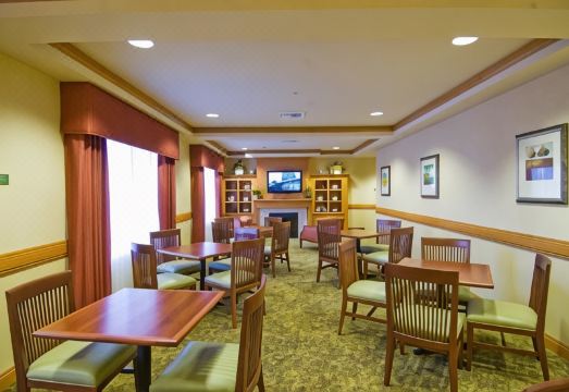 Holiday Inn & Suites BARSTOW by IHG Hotel Overview