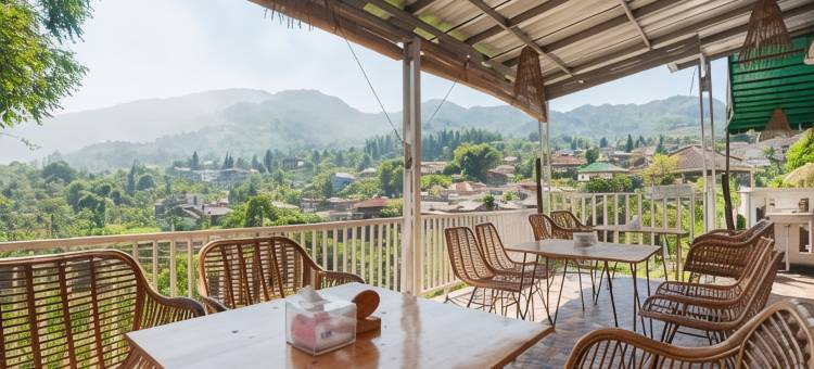 红门酒店乌尔班维尤清真坎萨度假村-芝萨鲁亚蓬查克(Urbanview Resort Syariah Khansa Cisarua Puncak by RedDoorz)图片