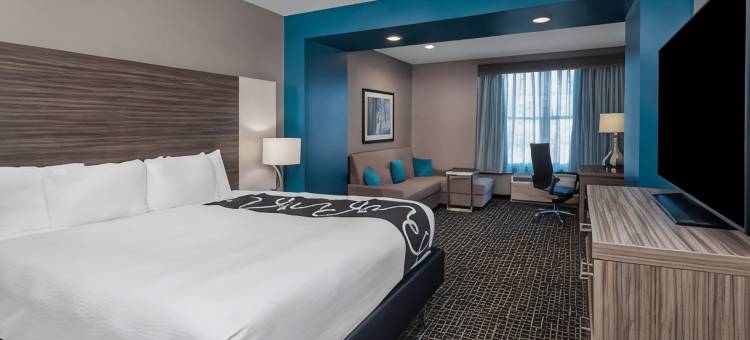 福赛斯拉昆塔温德姆套房酒店(La Quinta Inn & Suites by Wyndham Forsyth)图片