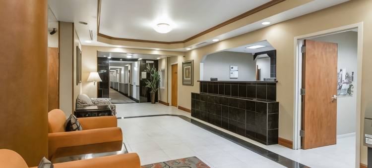 皮尔斯堡95号公路温德姆戴斯套房酒店(Days Inn & Suites by Wyndham Fort Pierce I-95)图片