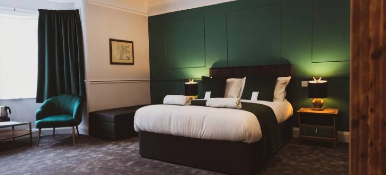 牡鹿酒店(The Stag Hotel and Mailmans Arms)图片