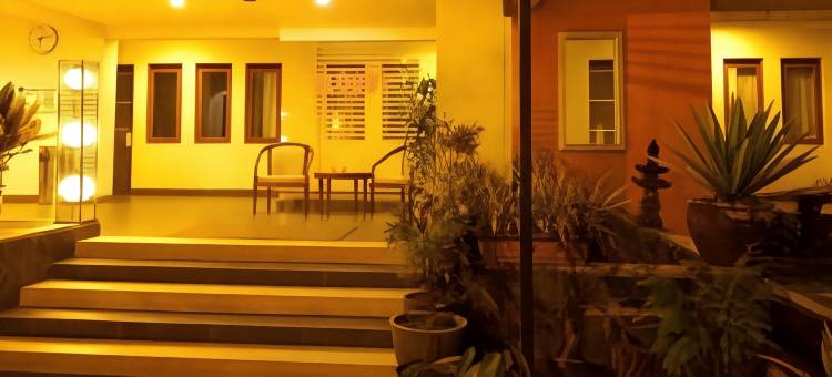 塔旺曼谷明星酒店(Hotel Bintang Tawangmangu)图片