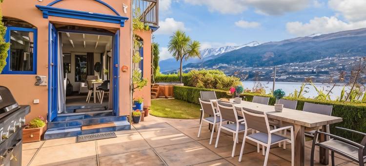 Sunny Lakeview Villa图片