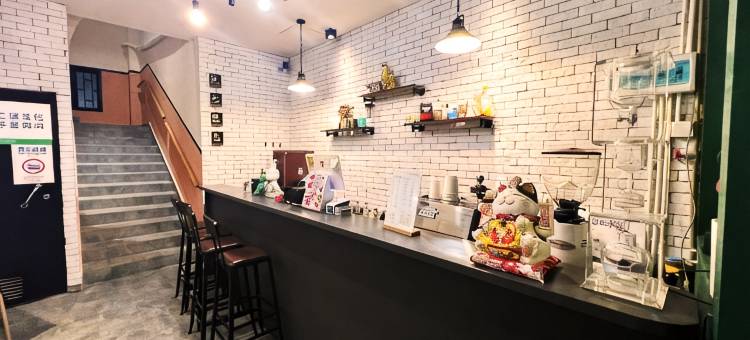 深圳蜜里智选影音电竞公寓(南山西丽地铁站店)图片