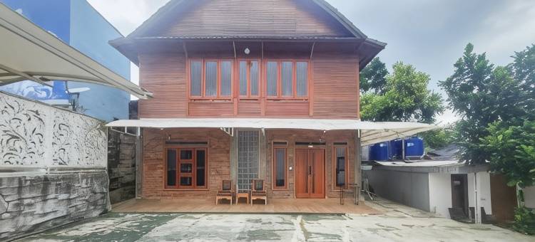 Sukabumi Urbanview Villa 36酒店(Urbanview Hotel Villa 36 Sukabumi)图片