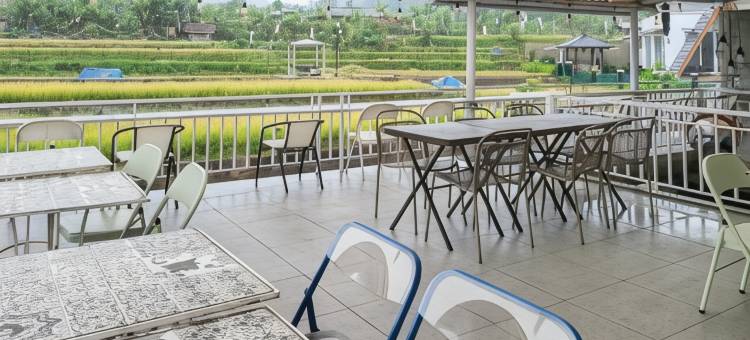 Sukabumi Urbanview Villa 36酒店(Urbanview Hotel Villa 36 Sukabumi)图片