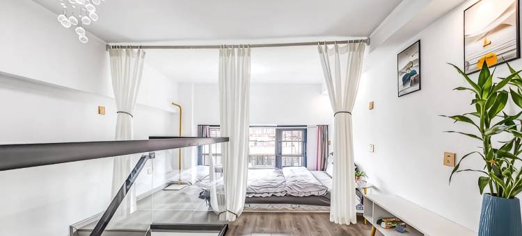王一一的小屋民宿(昆明火车站关上老街店)图片