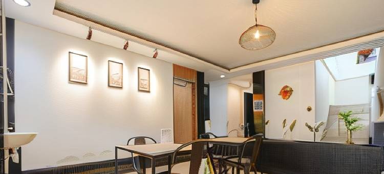 红多兹高级酒店-加兰瑞丹因坦(RedDoorz Plus @ Jalan Raden Intan Lampung)图片